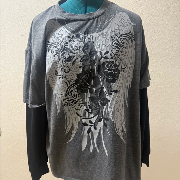 Gray Graphic Long Sleeve Tee - Picture 1 of 2